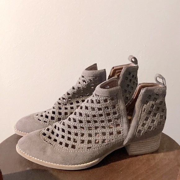 Jeffrey Campbell Shoes - Jeffrey Campbell Taggart Taupe Open Weave Ankle Bootie - Size 11